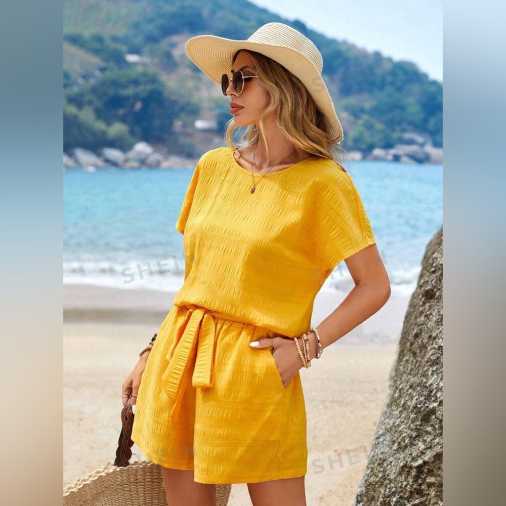 EMERY ROSE Yellow Textured 2-Piece Shorts Set - Picture 3 of 5